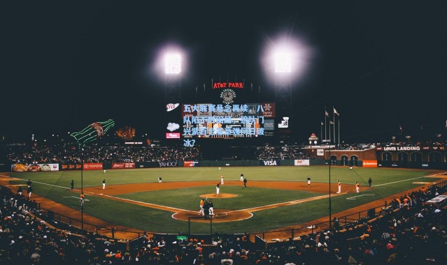 五大联赛悬念再续，八队陷不胜困局，狼队门兴紫百合等豪强何日破冰？